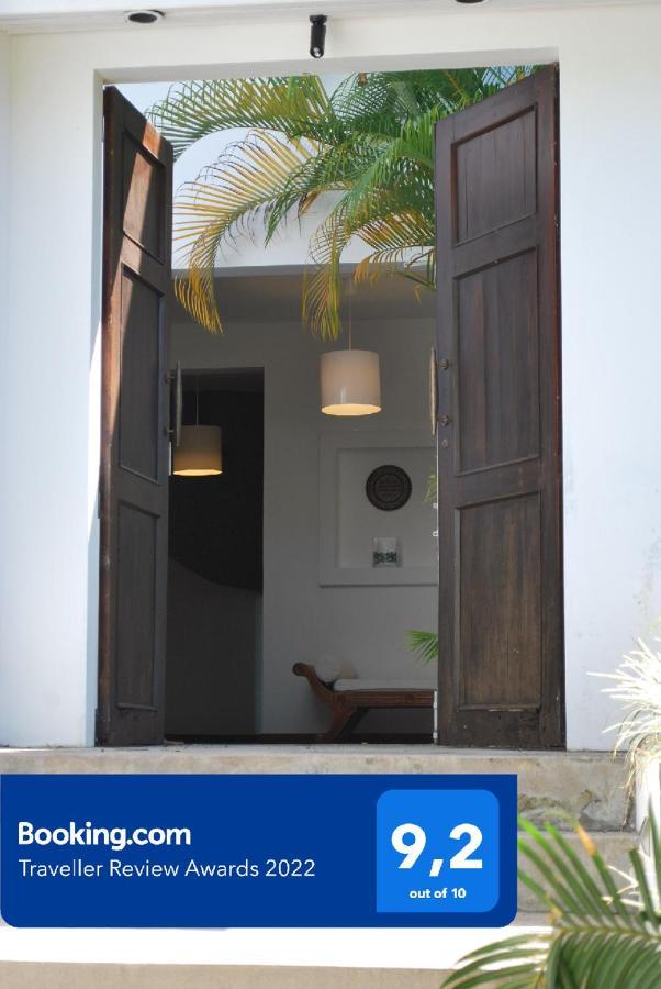 Hillcrest Villas Glacis エクステリア 写真