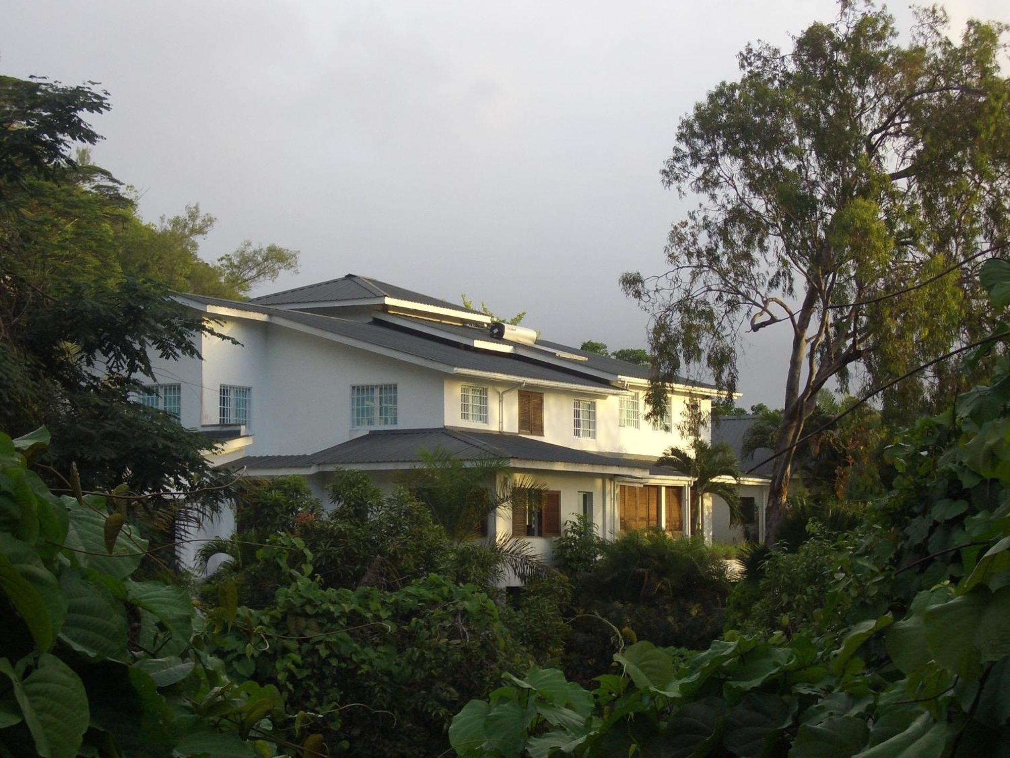 Hillcrest Villas Glacis エクステリア 写真